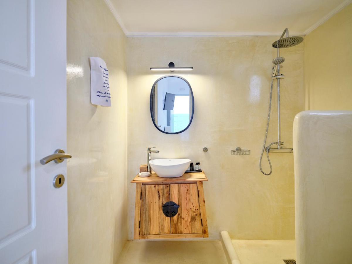 Bonatsa Beach House Kimolos Bagian luar foto
